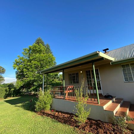Under The Oak Villa Underberg Bagian luar foto
